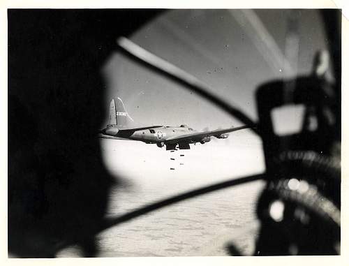 WWII Vets' Photos from the 388th Heavy Bomb Group flying out of Knettishall - East Anglia