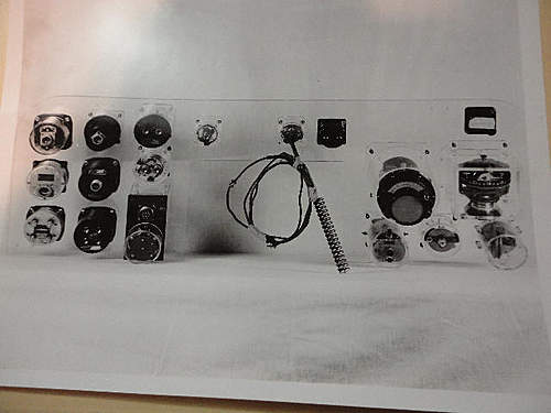 US Aircraft Gauge Panel Photo