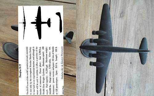 identify&#8206;ing a metal casted plane