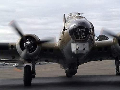 B-17G Flight - Collings Foundation &quot;909&quot;