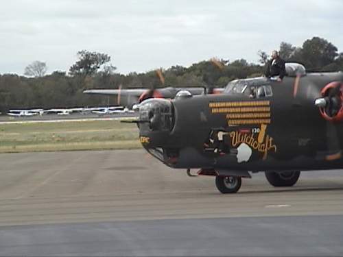 B-17G Flight - Collings Foundation &quot;909&quot;