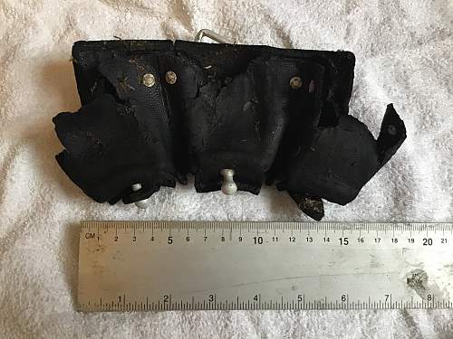 Unusual ammo pouch