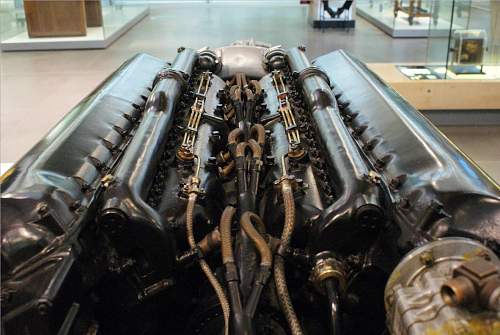 Merlin engine - Close up photos