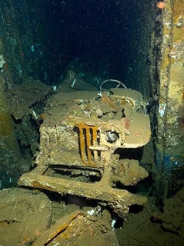 WWII relics dive. Tanks, Jeeps, Trucks.