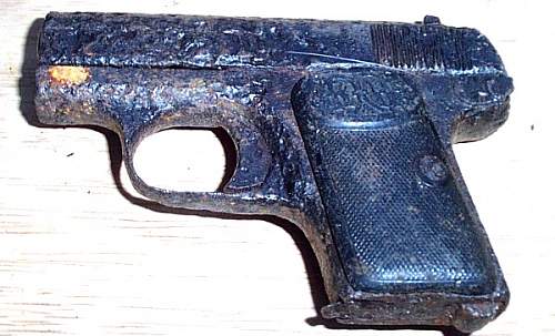 ID on relic pistol?