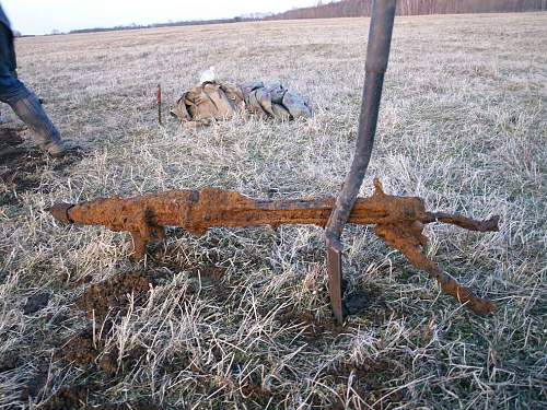 MG 42 found in the positions of 5 Kp of Rgt Danmark