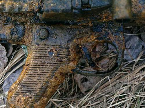 MG 42 found in the positions of 5 Kp of Rgt Danmark