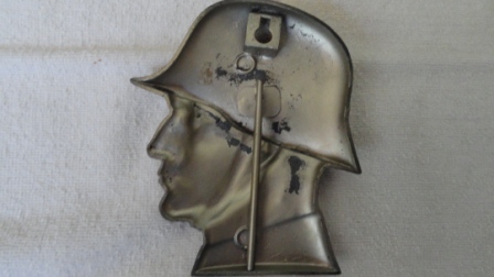 Flat Standing German Soldier w/ Helmet (made of metal w/ a kickstand)