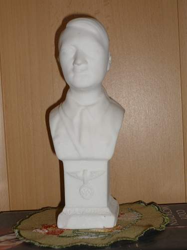 Bust Adolf Hitler (information/value)