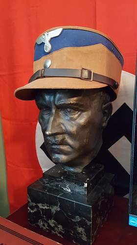 Herr Hitler bust by K. BUTTLER