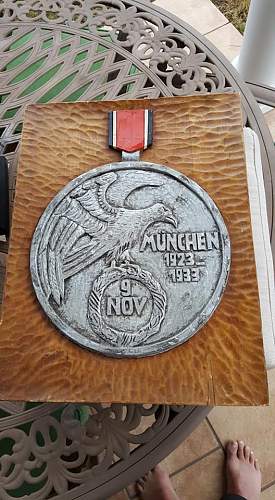 Period Blood Order medal wood carving: From a cellar in a Bräuhaus in München
