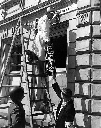 Adolf Hitler - Platz Street Sign