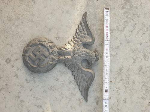 Early german wall eagle in brass? Correct or fake?