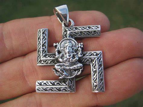 Swastika Pin - Biker-Fantasy piece ?