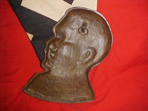 Hitler Plaque/Profile