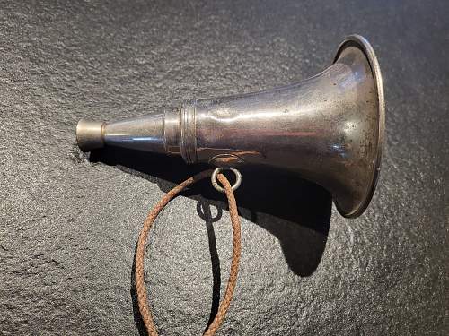 Could this be a Reichsbahn Signal Horn?