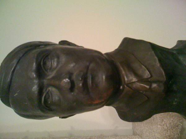 Harders Hitler Bust