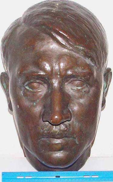 Pagels Hitler Bust: Max Show find