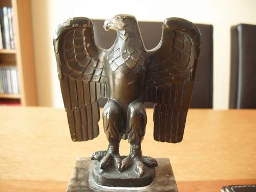 Desk Eagle