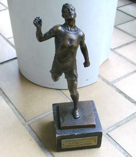 German Sports Award Bronze statue help needed