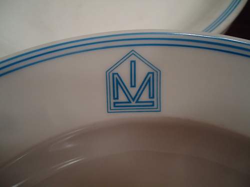 RAD china set.... what is this emblem?