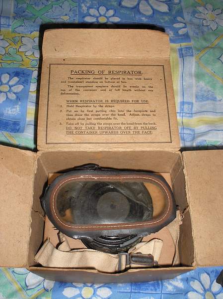 UK issue gas mask to civilians, WWII