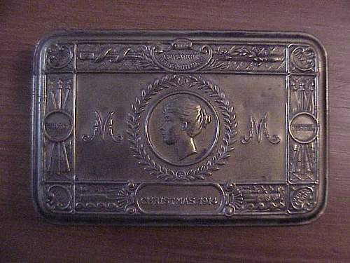 World War 1 Queen Mary's Gift brass box Christmas 1914