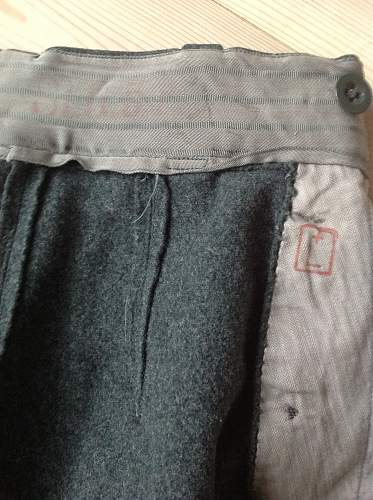 Unknown trousers