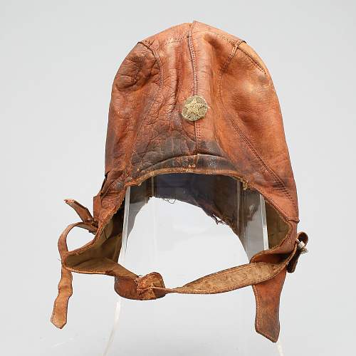 Japanese flyers leather &quot;helmet&quot;?