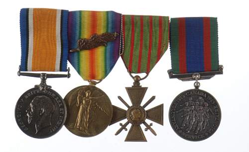 AGM: British WWI RAF No. 41 Squadron Pilot's Medals and Insignia Group