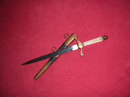 Prewar to 1940 Latvian Army Carl Eickhorn Parade Dagger, 100% original Prewar, please ?