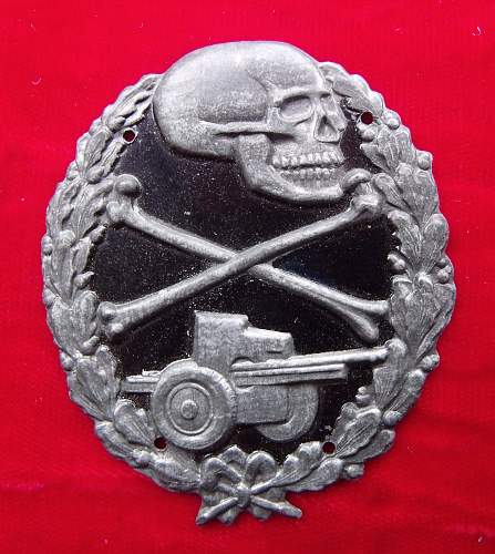 Spanish Blue Div. Anti-Tank badge