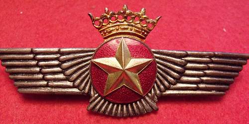 SPANISH FRANCO ???? Pilots badge ...exact period of manurfacture help required ...