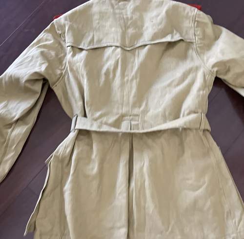 Help it Italian eBay uniform.