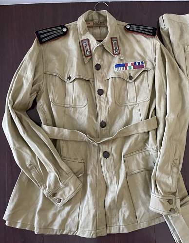 Help it Italian eBay uniform.