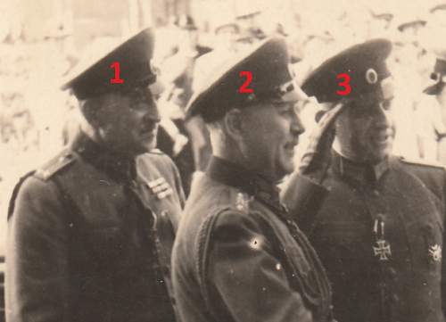 Unknown Bulgarian army officers in Sofia, 1941 - Help to ID