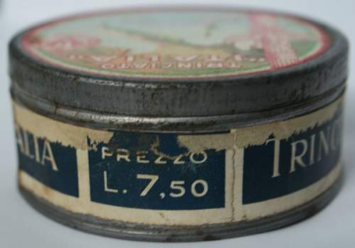 Italian Fascist era Tobacco Tin with Contents !