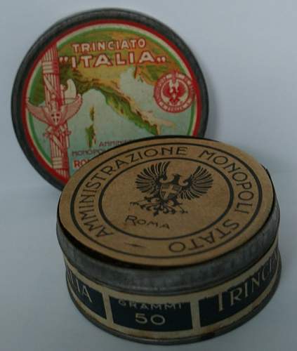 Italian Fascist era Tobacco Tin with Contents !