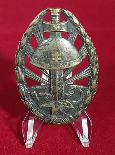 Slovak Badge of Honor for Service on the Eastern Front