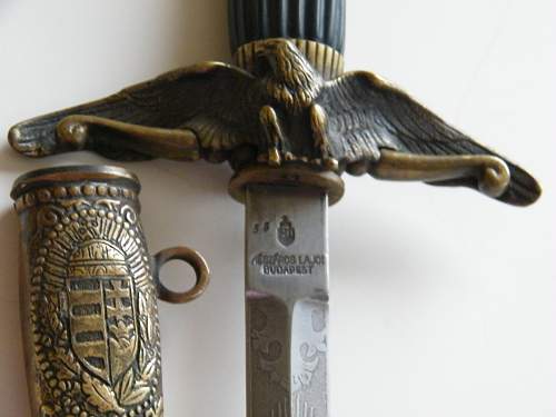 Can anyone please help me identify this dagger!