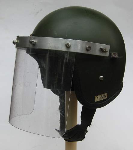 Helmet attachments / &quot;bolt-ons&quot;