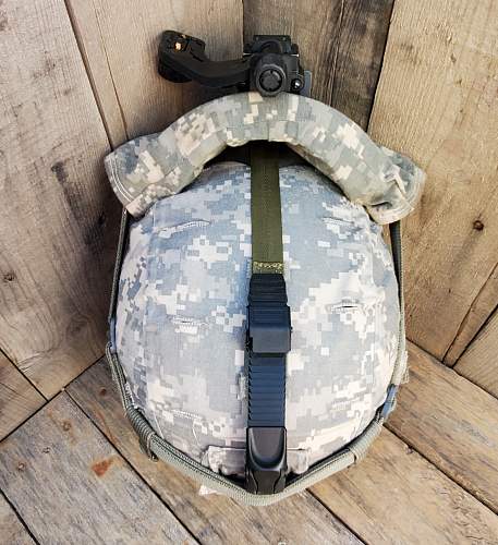 2005 Dated US Advanced Combat Helmet ( ACH )