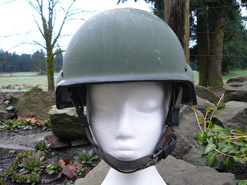 Canadian CG634 Balistic Kevlar Helmet