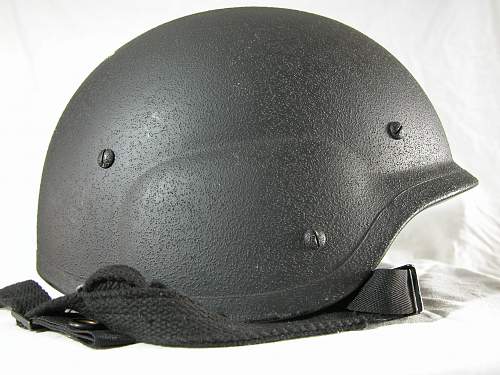 Unidentified helmet, possible South Korean. Help wanted!