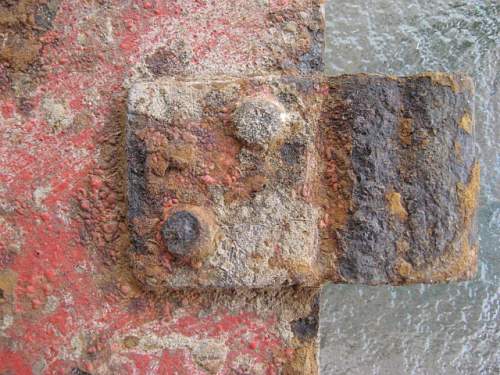 Stalingrad dug metal marker pennant