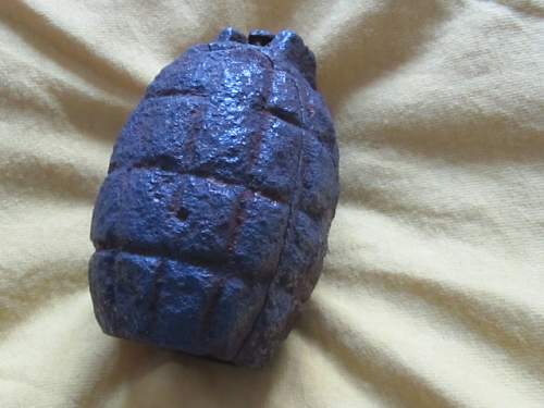 WW1 &quot;Sectioned&quot; Mills Grenade.