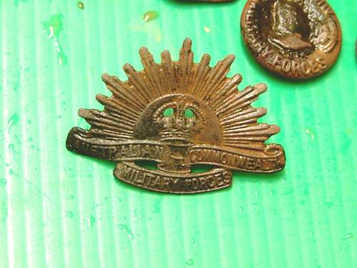 Australian  WWII - Far North  Queensland Metal detecting and  recovery