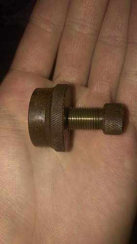 Unknown screw thread WW2 item