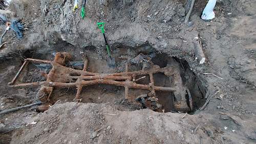 Stalingrad: digging near Gorodis&#1089;he &amp; Gumrak