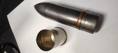 Grenades (ammunition) of the First and Second World War. View from the inside